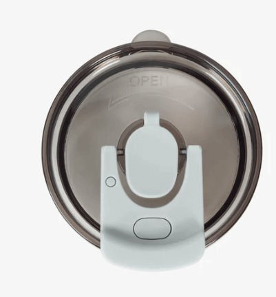 Montigo Solo Travel Mug 890ml lid with an easy-to-use open mechanism, ideal for on-the-go sipping.