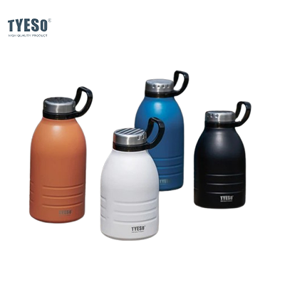 TYESO Big Capacity Outdoor Bottle with Handle 51oz